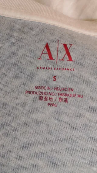 Camiseta Armani Exchange cuello pico S