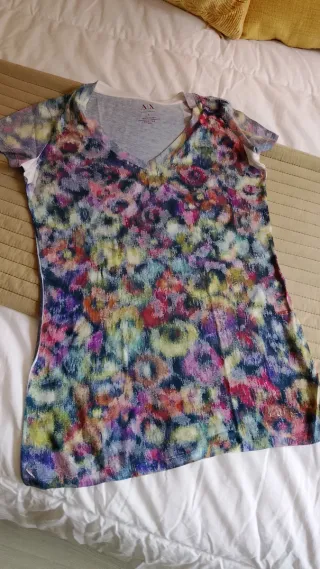 Camiseta Armani Exchange cuello pico S