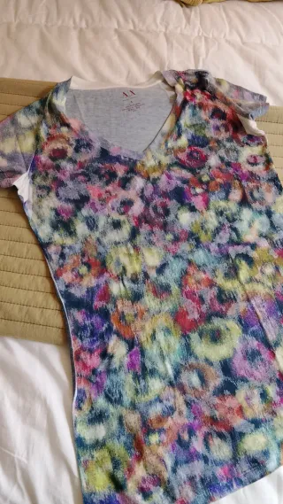 Camiseta Armani Exchange cuello pico S