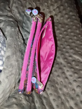 Estuche escolar triple Nature Love by. SIN USAR