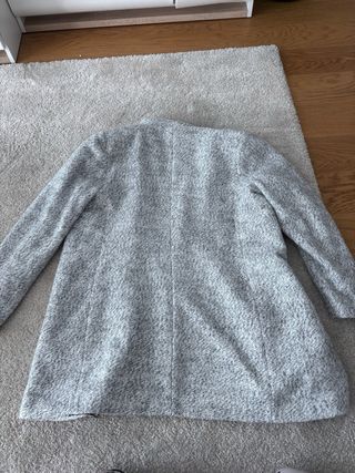 Abrigo Lefties gris nuevo