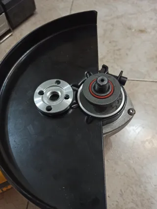 Amoladora Angular DeWalt 230mm