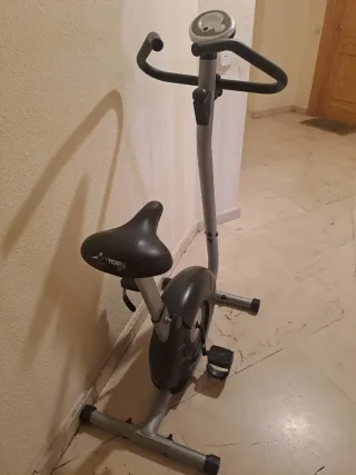 Bicicleta Estática DISCOVER B 2000