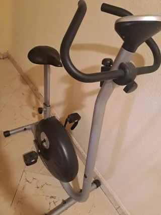 Bicicleta Estática DISCOVER B 2000