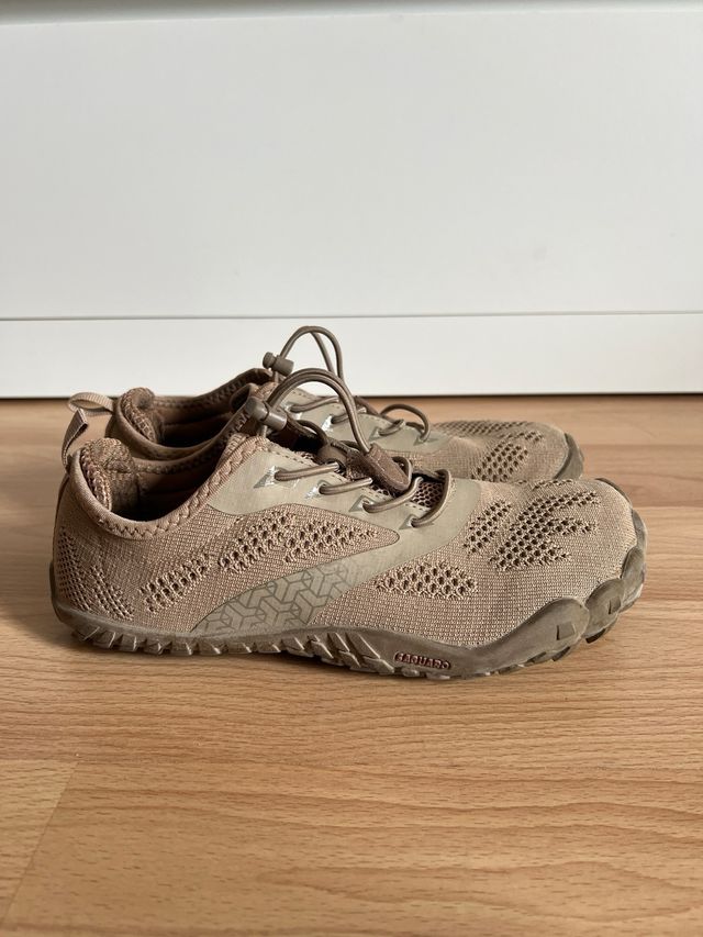 Zapatillas Saguaro Talla 38 Beige