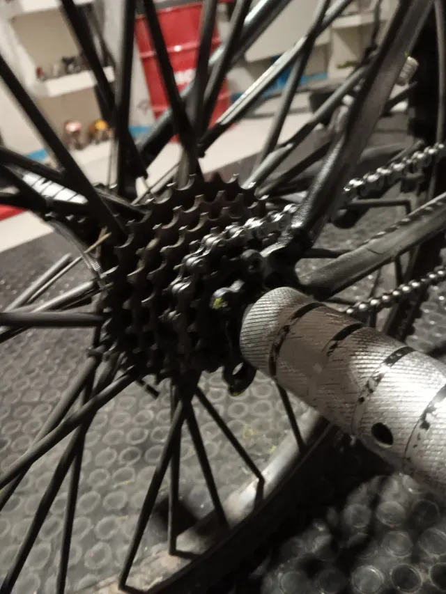 Bicicleta BMX Negra y Plateada