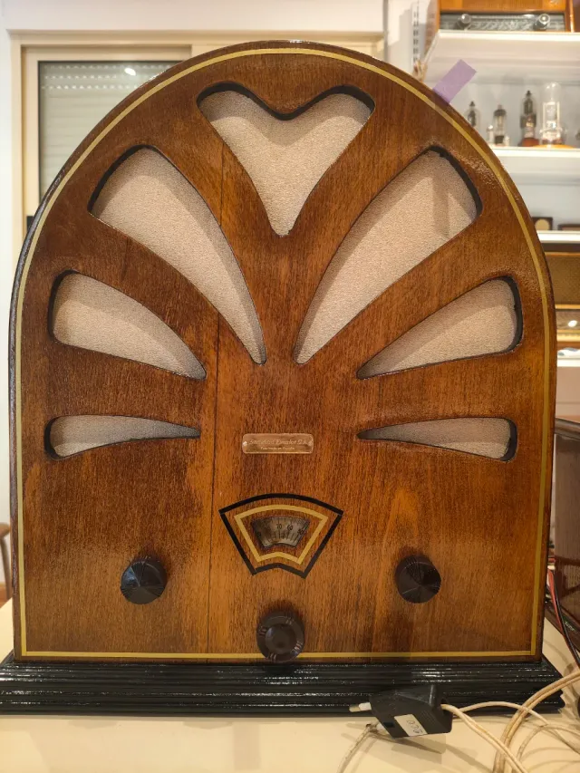Radio Capilla Vintage Madera