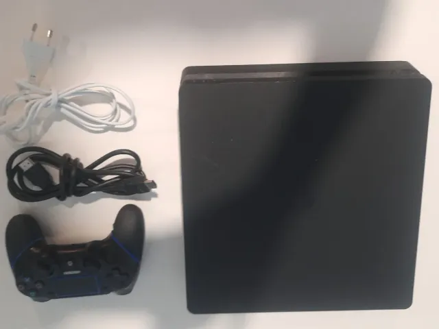 Consola Sony PS4 Negra