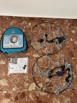 Barras de techo CRUZ y cadenas de nieve Norauto