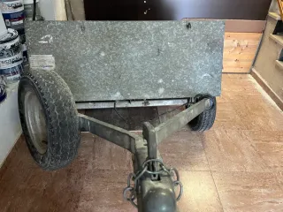 Remolque 750kg con rueda repuesto y papeles