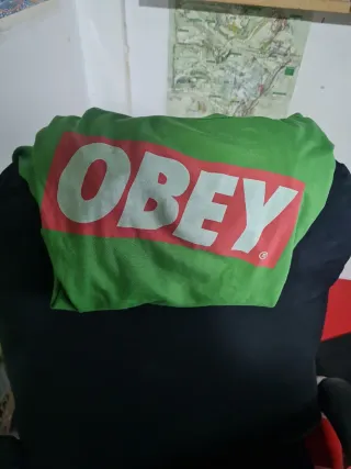 Camiseta Obey Verde talla M