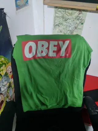 Camiseta Obey Verde talla M