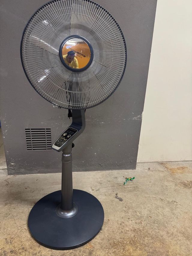 Ventilador de Pie Rowenta VU5675