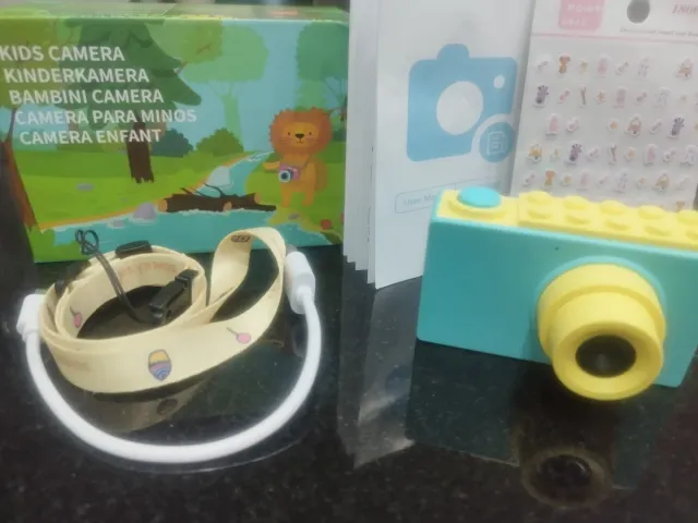 Cámara infantil con accesorios