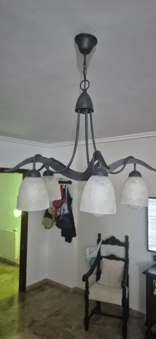 Lámpara de techo y rinconera