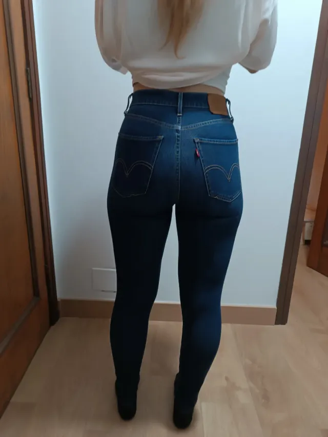 Pantalón Levis Pitillo Tiro Alto Talla 36