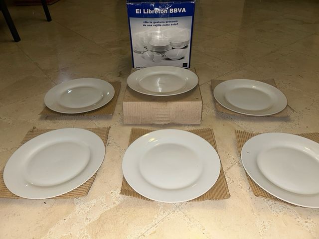 Vajilla de porcelana blanca