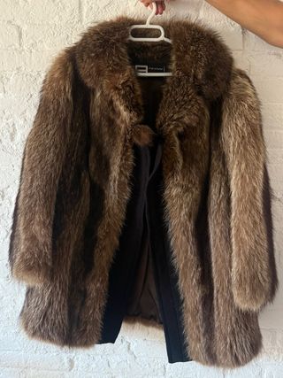Abrigo de piel mapache vintage Alexandra Barcelon