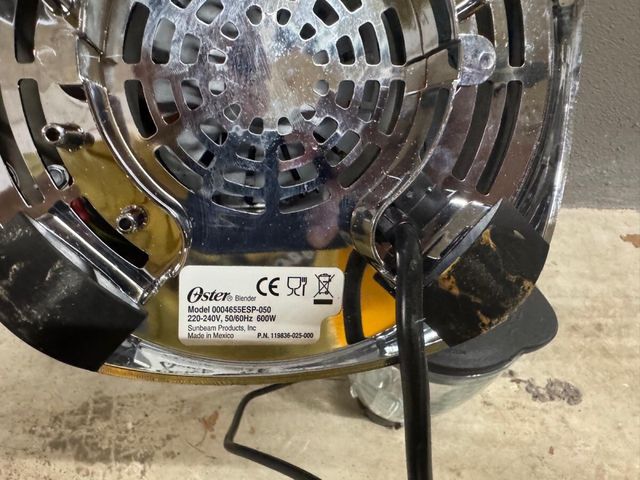 Licuadora Oster Cromada