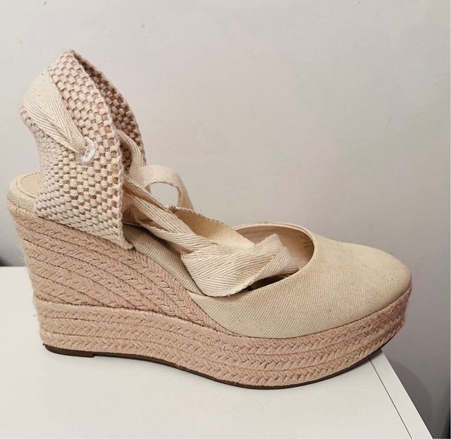 Alpargatas Stradivarius Beige Usadas 1 Vez