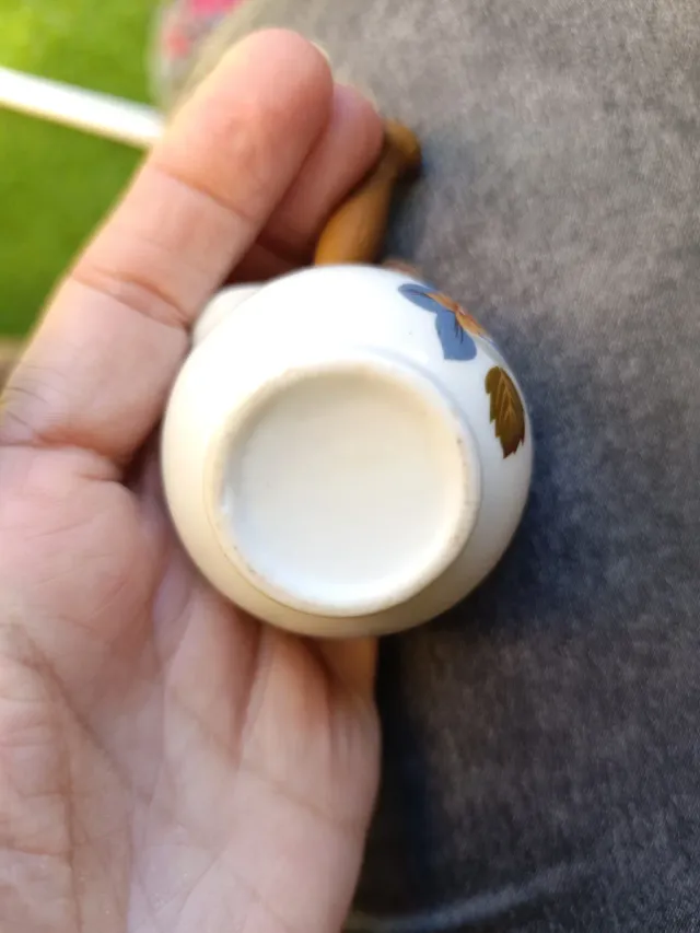 Mini mortaio in ceramica dorata per fiori