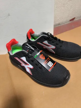 Scarpe antinfortunistiche U-Power nere e rosse