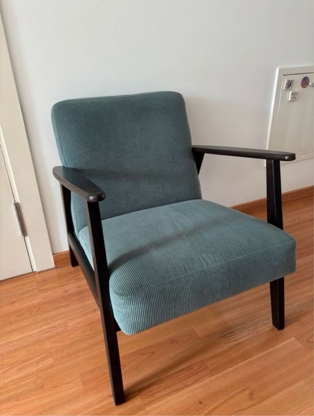 Sillón Ekenaset Azul Oscuro Casi Nuevo