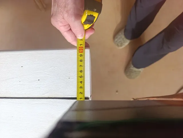 Mesa de madera maciza blanca