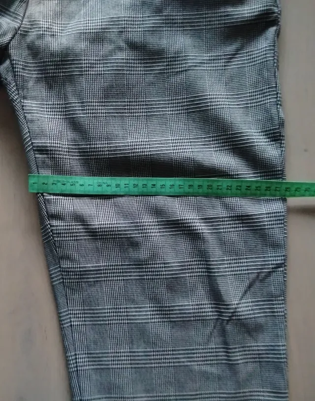 Pantalón cuadros Lefties gris y blanco