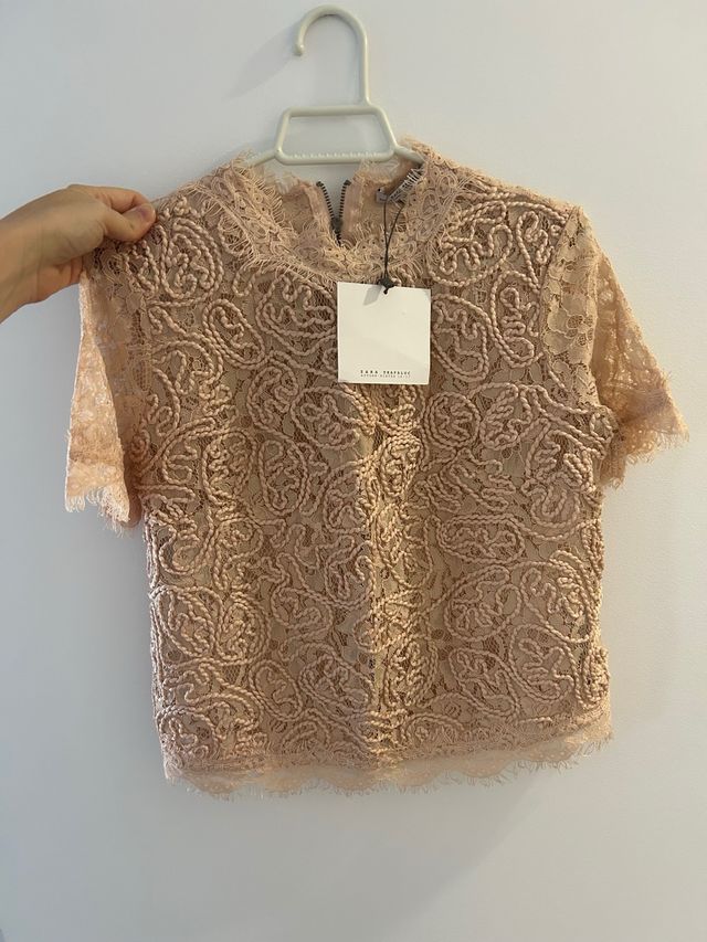 Blusa Zara encaje manga corta beige XS