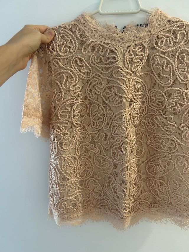 Blusa Zara encaje manga corta beige XS