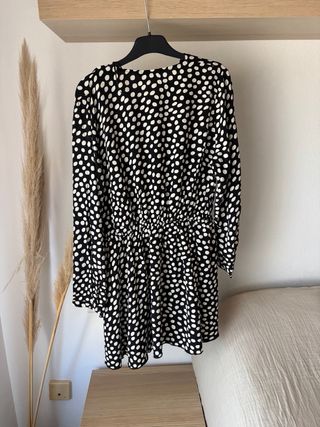 Vestido Zara lunares blanco y negro