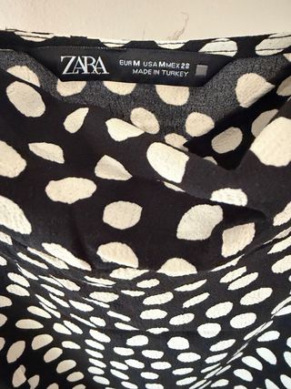 Vestido Zara lunares blanco y negro
