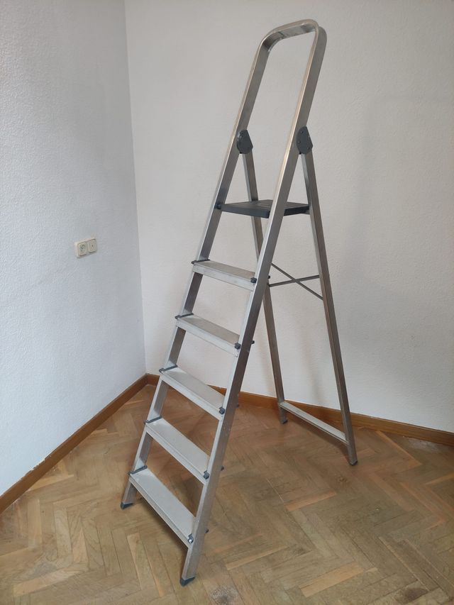 Escalera aluminio plegable