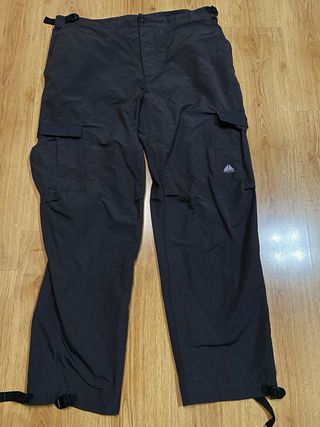 Nike ACG Pantalones Cargo Negros trekking senderis