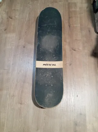 Tabla skateboard MÍTICAL