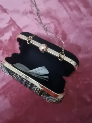 Bolso de fiesta cadenas plata y negro