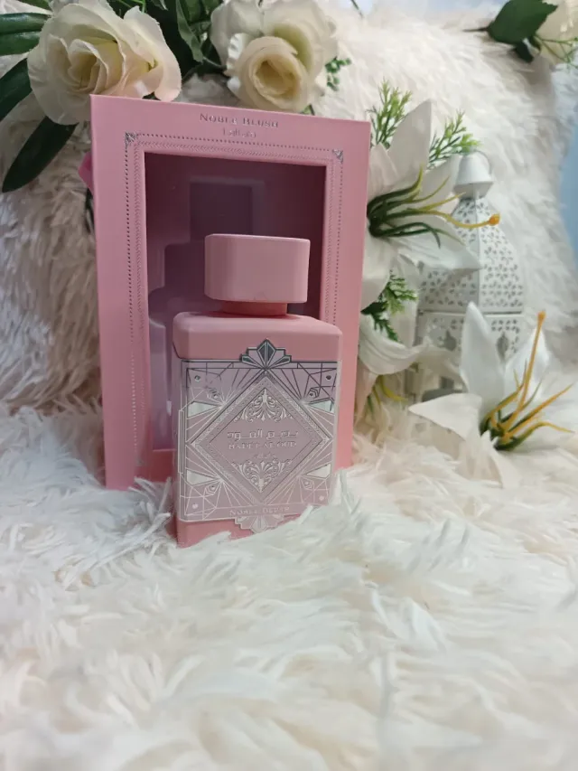 Perfume Noble Blend Rosa y Plateado