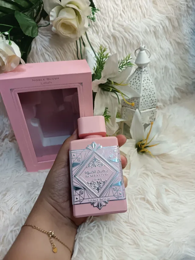 Perfume Noble Blend Rosa y Plateado