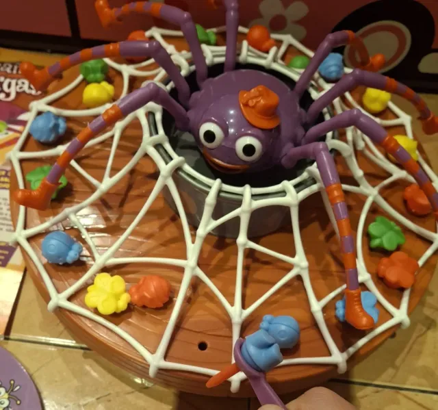 Gioco a gambe lunghe Dona Spider