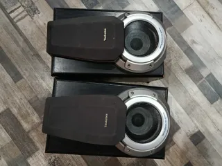 Altavoces Columna Plata y Negro