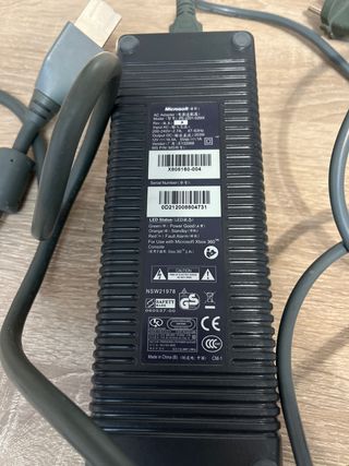 Cargador Xbox 360 Microsoft PE-2201-02MX