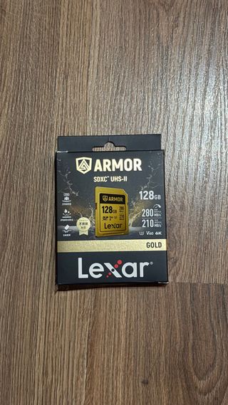 tarjeta lexar ARMOR SDXC UHS-II 128GB GOLD