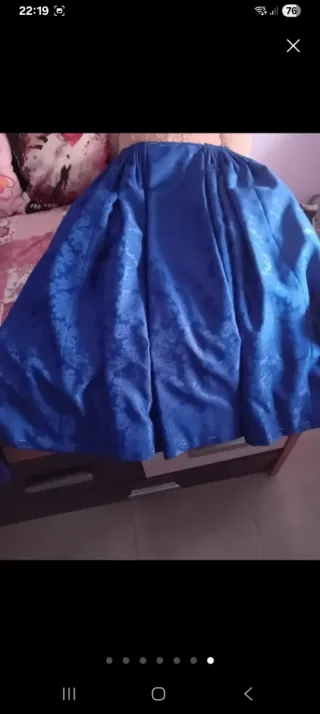 Se confeccionan faldas de huertana y fallera