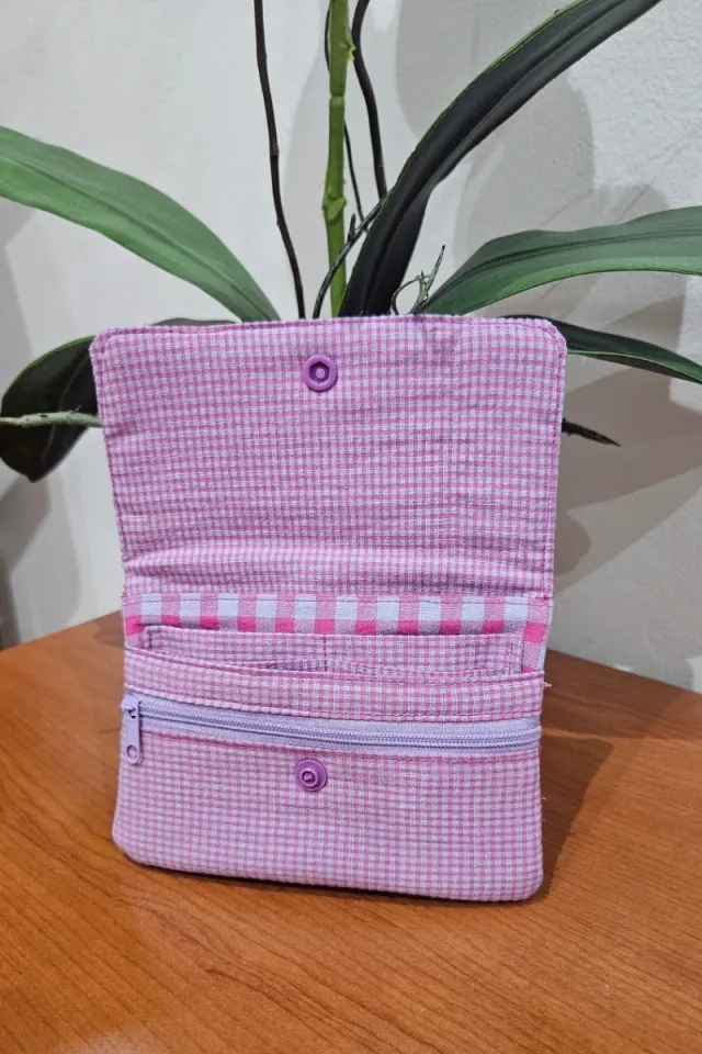 Monedero hecho a mano floral y cuadros