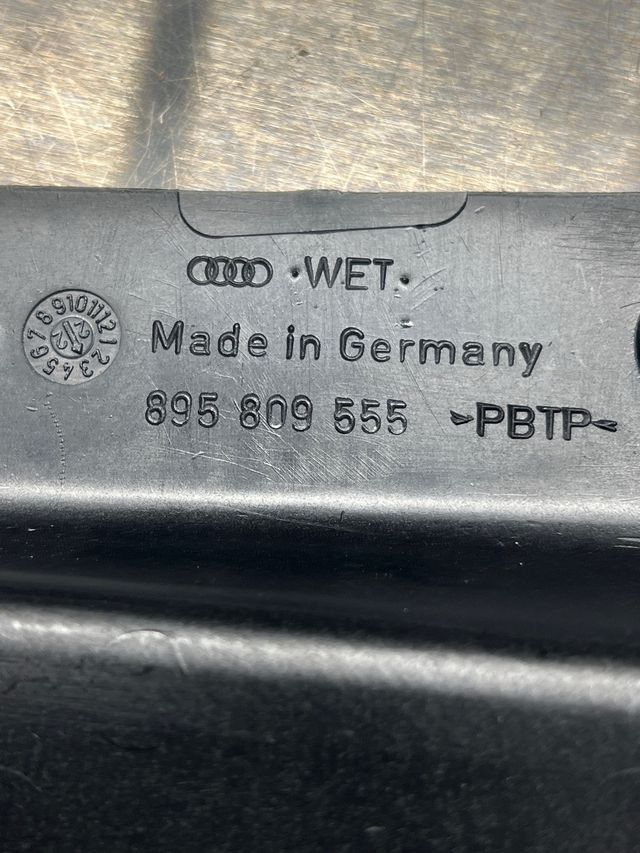 Soporte Parachoques Izquierdo Audi 80/S2 Coupe