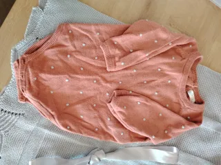 Arullo punto gris y bodi 1 mes