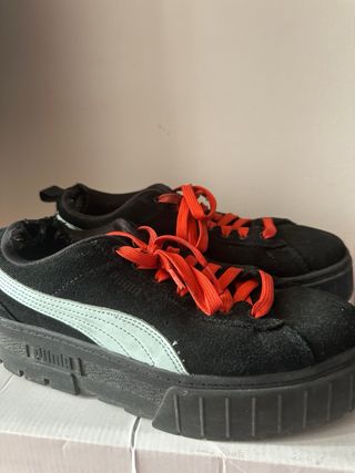 Sneakers Puma nere e rosa