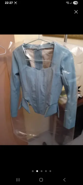 Se confeccionan Traje de huertana azul y multicolo