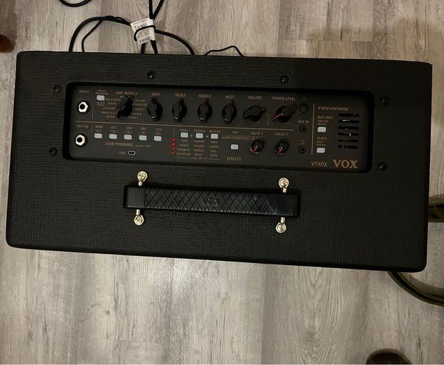 Amplificador Vox Valvetronix VT40X